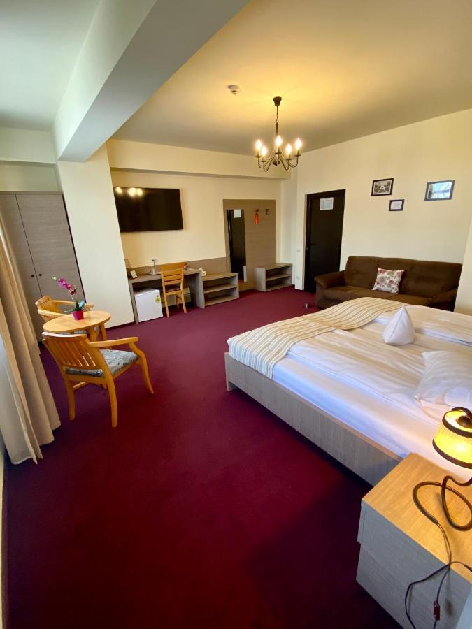 Pensiunea Rix Rooms Focşani Exterior foto