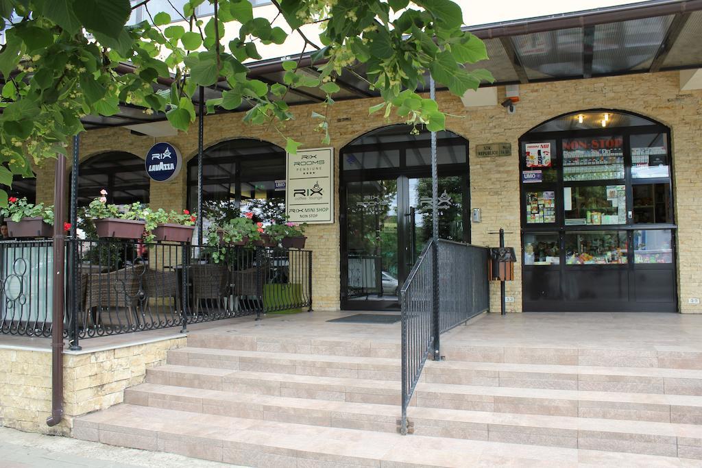 Pensiunea Rix Rooms Focşani Exterior foto